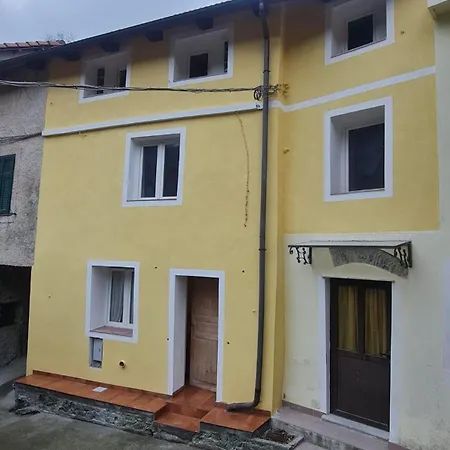 La Casetta In Collina Albissola Casa vacanze Stella